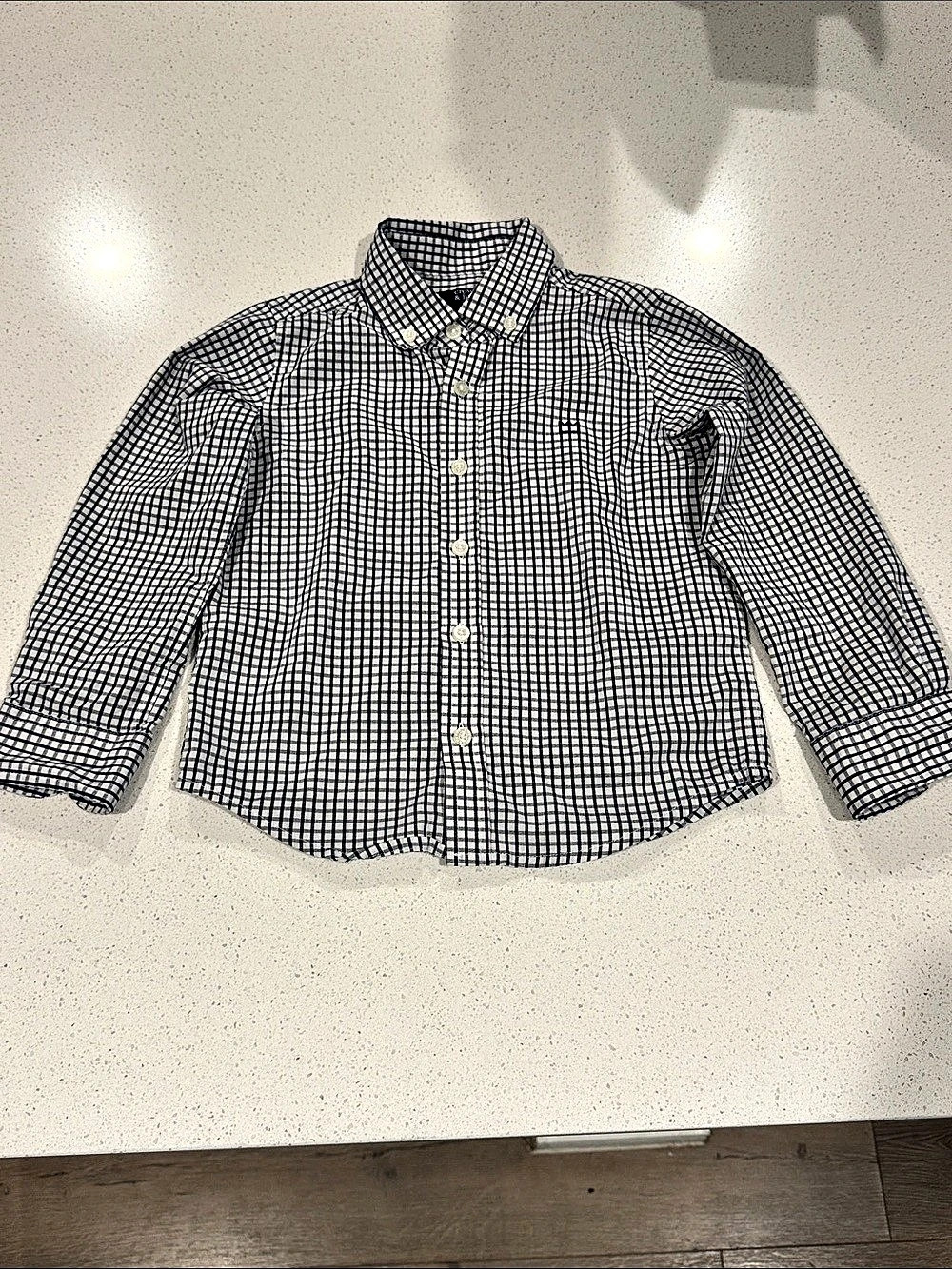Crown & Ivy Boys Size 4 Gingham Button-Down Like New